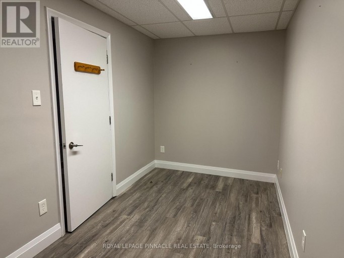 M03 - 70 KING STREET E, Hamilton (Stoney Creek), Ontario, L8G1K2
