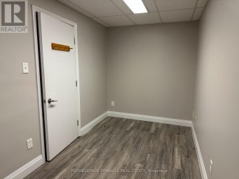 M03 - 70 KING STREET E Hamilton (Stoney Creek) Ontario photo 9
