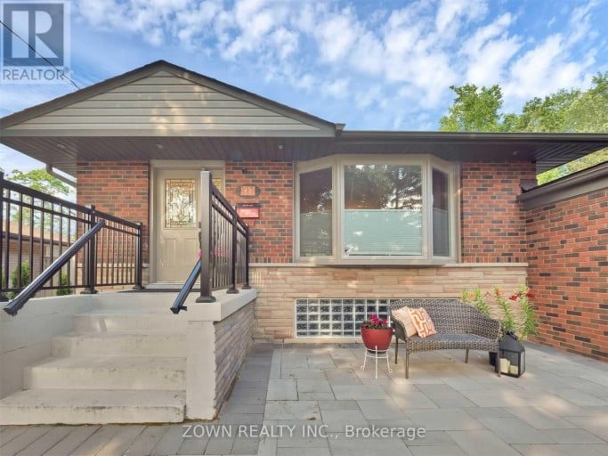 41 MORNA AVENUE, Toronto (Guildwood), Ontario, M1E2A9