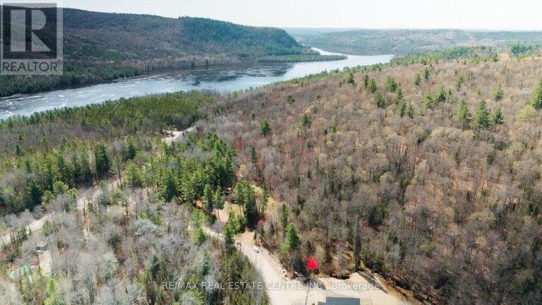 34 LAURENTIAN CRESCENT, Mattawan, Ontario, P0H1V0