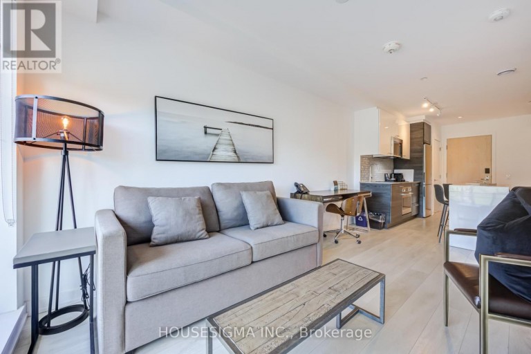 313 - 120 CARRICK TRAIL, Gravenhurst (Muskoka (S)), Ontario, P1P0A2