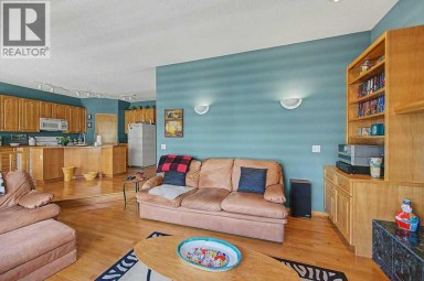 18 Prominence View SW Calgary Alberta photo 19