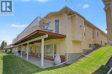 18 Prominence View SW Calgary Alberta photo 2
