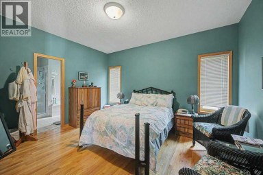 18 Prominence View SW Calgary Alberta photo 20