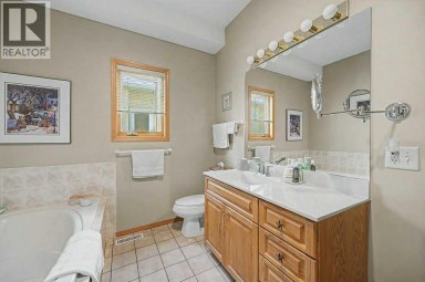 18 Prominence View SW Calgary Alberta photo 23