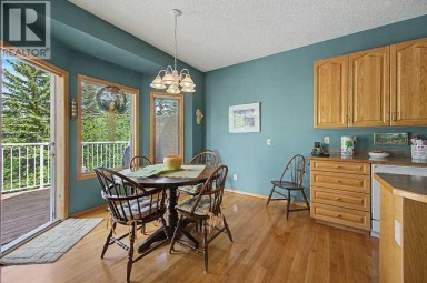18 Prominence View SW Calgary Alberta photo 25