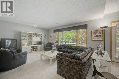 18 Prominence View SW Calgary Alberta photo 32