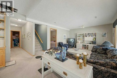 18 Prominence View SW Calgary Alberta photo 34