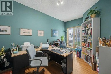 18 Prominence View SW Calgary Alberta photo 9