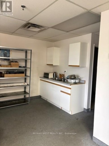 B - 329 MILLWAY AVENUE, Vaughan (Concord), Ontario, L4K4T3