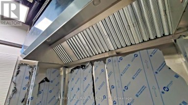 49 - 384 YONGE STREET Toronto (Bay Street Corridor) Ontario photo 19