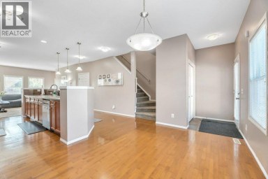 319 Saddlebrook Circle NE Calgary Alberta photo 15