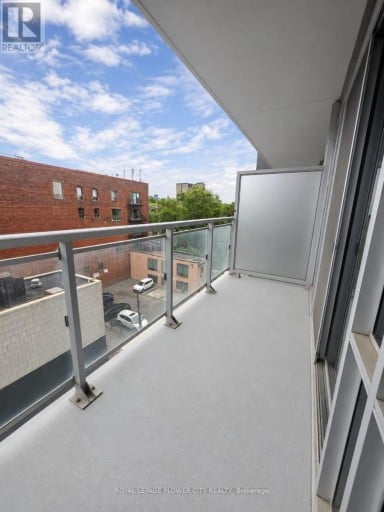 607 - 10 WILLISON SQUARE, Toronto (Kensington-Chinatown), Ontario, M5T1E7
