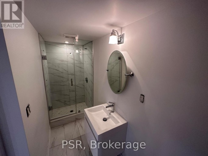 LOWER - 25 COULSON AVENUE, Toronto (Forest Hill South), Ontario, M4V1Y3