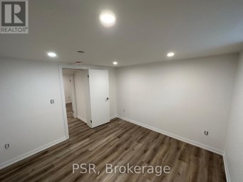 LOWER - 25 COULSON AVENUE Toronto (Forest Hill South) Ontario photo 8
