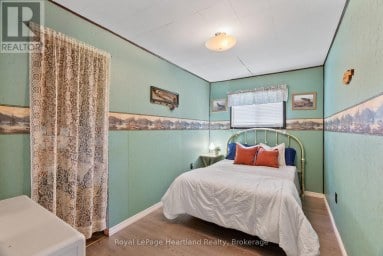 48 POECHMAN LANE Brockton Ontario photo 16
