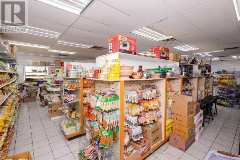 86 NIAGARA STREET, St. Catharines (E. Chester), Ontario, L2R4L2