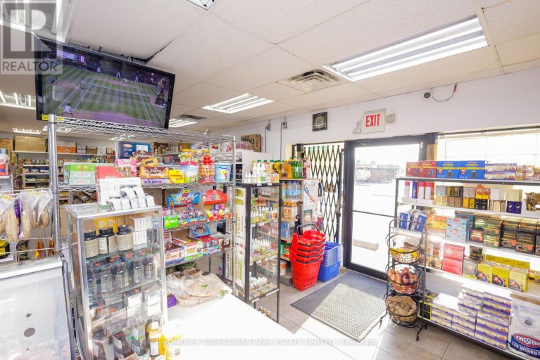 86 NIAGARA STREET, St. Catharines (E. Chester), Ontario, L2R4L2