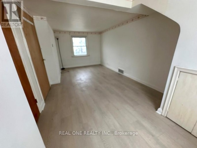 22 PLEASANT VIEW DRIVE, Toronto (Pleasant View), Ontario, M2J3P5