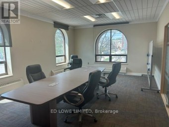 31 COLBORNE STREET E Orillia Ontario photo 4