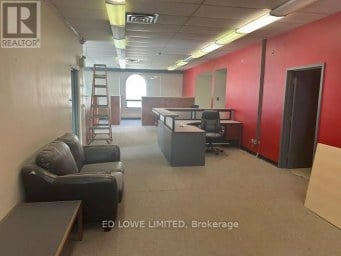 31 COLBORNE STREET E Orillia Ontario photo 5