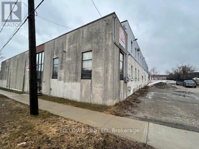 69 PETER STREET S, Orillia, Ontario, L3V5B2