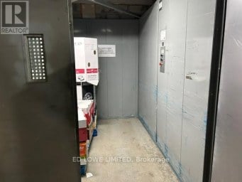 69 PETER STREET S Orillia Ontario photo 8