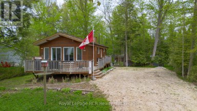 220 SHADYWOOD CRESCENT Huron-Kinloss Ontario photo 2