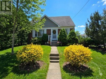 1 MILNE AVENUE Toronto (Oakridge) Ontario photo 1