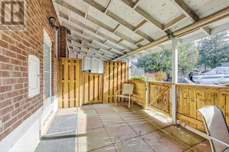1 MILNE AVENUE, Toronto (Oakridge), Ontario, M1L1J7