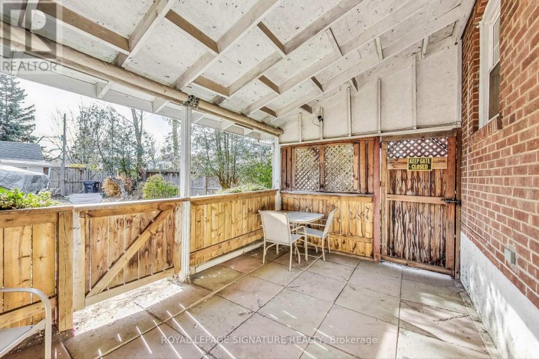 1 MILNE AVENUE, Toronto (Oakridge), Ontario, M1L1J7