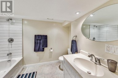 1 MILNE AVENUE Toronto (Oakridge) Ontario photo 6