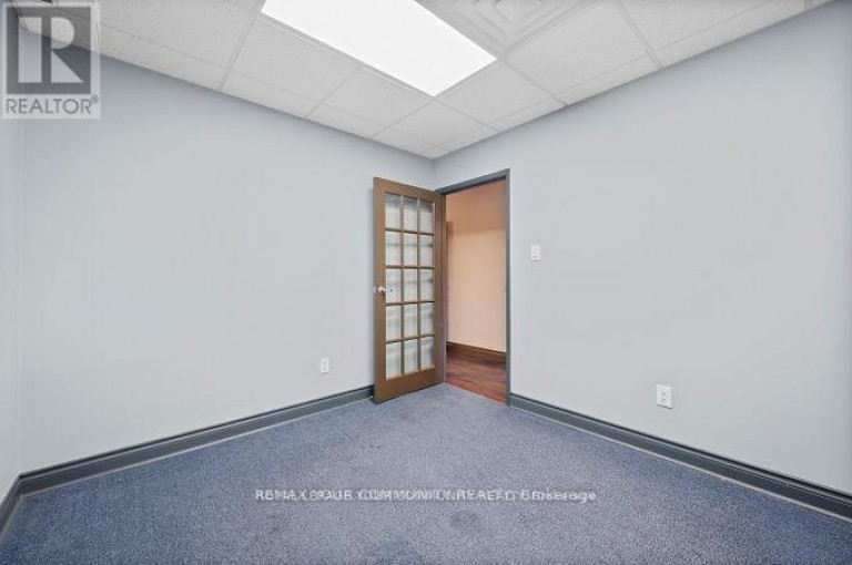 6 - 355 HARRY WALKER PARKWAY, Newmarket (Newmarket Industrial Park), Ontario, L3Y8V6