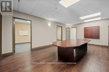 6 - 355 HARRY WALKER PARKWAY Newmarket (Newmarket Industrial Park) Ontario photo 16