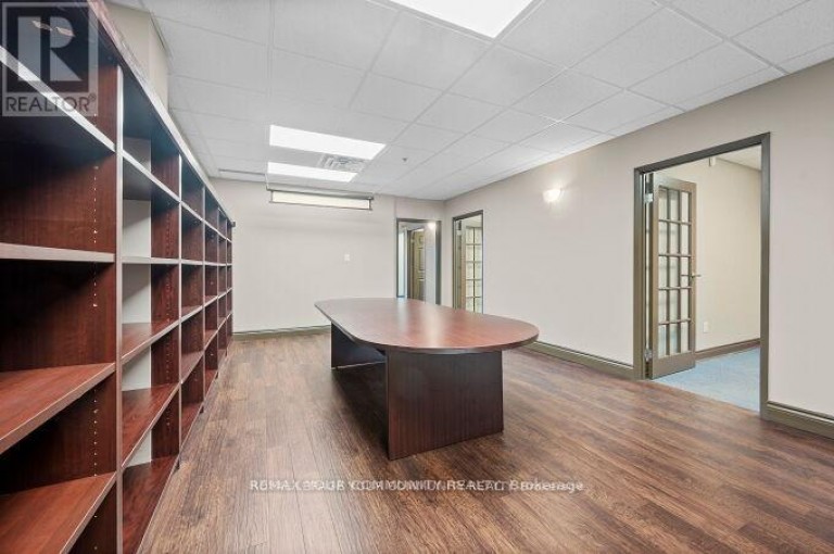 6 - 355 HARRY WALKER PARKWAY, Newmarket (Newmarket Industrial Park), Ontario, L3Y8V6