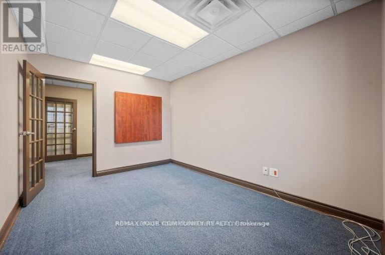 6 - 355 HARRY WALKER PARKWAY, Newmarket (Newmarket Industrial Park), Ontario, L3Y8V6