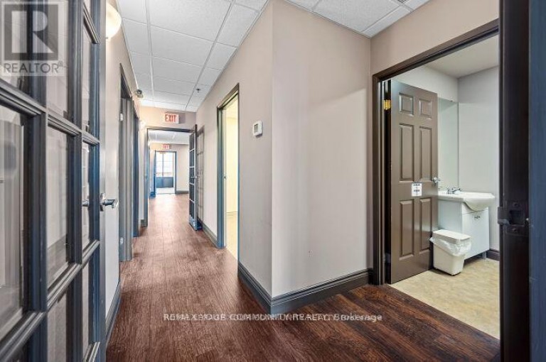 6 - 355 HARRY WALKER PARKWAY, Newmarket (Newmarket Industrial Park), Ontario, L3Y8V6