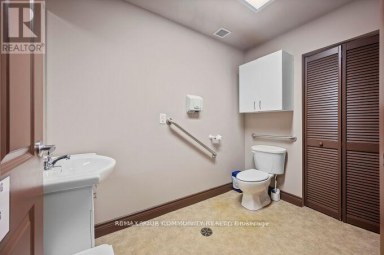 6 - 355 HARRY WALKER PARKWAY Newmarket (Newmarket Industrial Park) Ontario photo 8