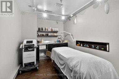 145 LAKESHORE ROAD E Oakville (OO Old Oakville) Ontario photo 28