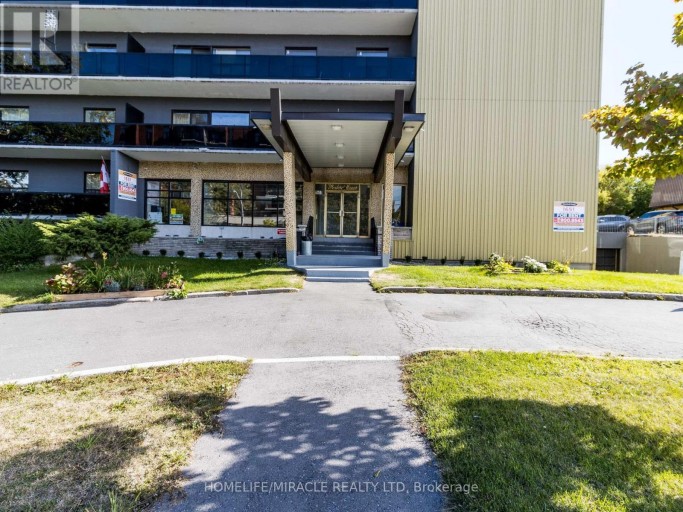 302 - 1651 VICTORIA PK AVENUE, Toronto (Wexford-Maryvale), Ontario, M1R1P9