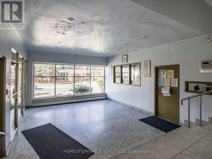 302 - 1651 VICTORIA PK AVENUE, Toronto (Wexford-Maryvale), Ontario, M1R1P9