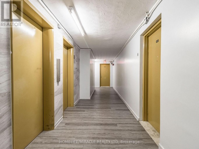 302 - 1651 VICTORIA PK AVENUE, Toronto (Wexford-Maryvale), Ontario, M1R1P9