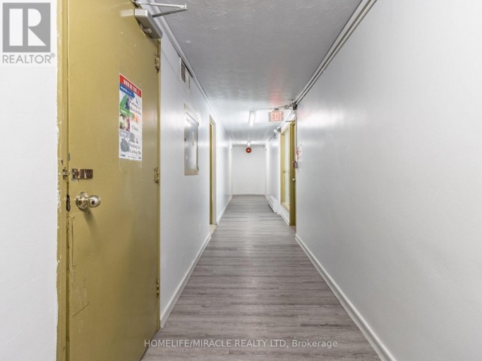 302 - 1651 VICTORIA PK AVENUE, Toronto (Wexford-Maryvale), Ontario, M1R1P9