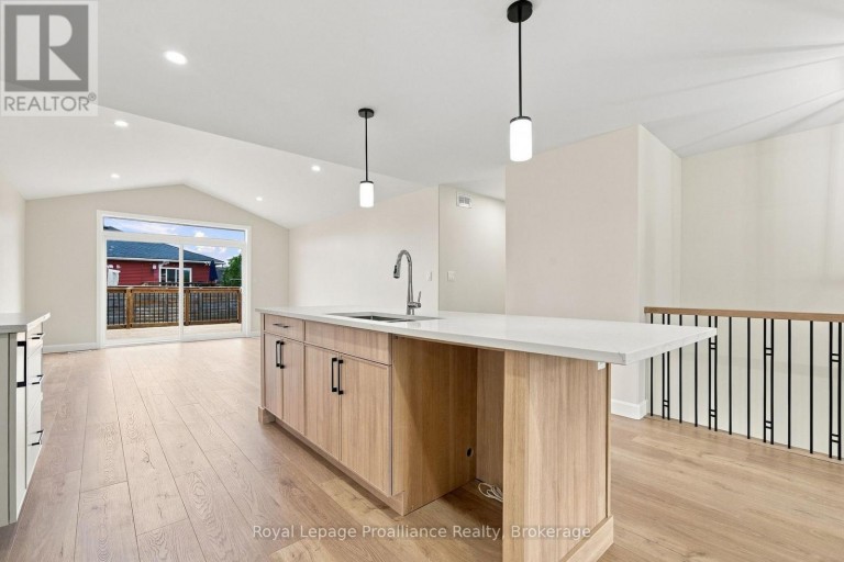 100 HASTINGS PARK DRIVE, Belleville (Belleville Ward), Ontario, K8P0G7