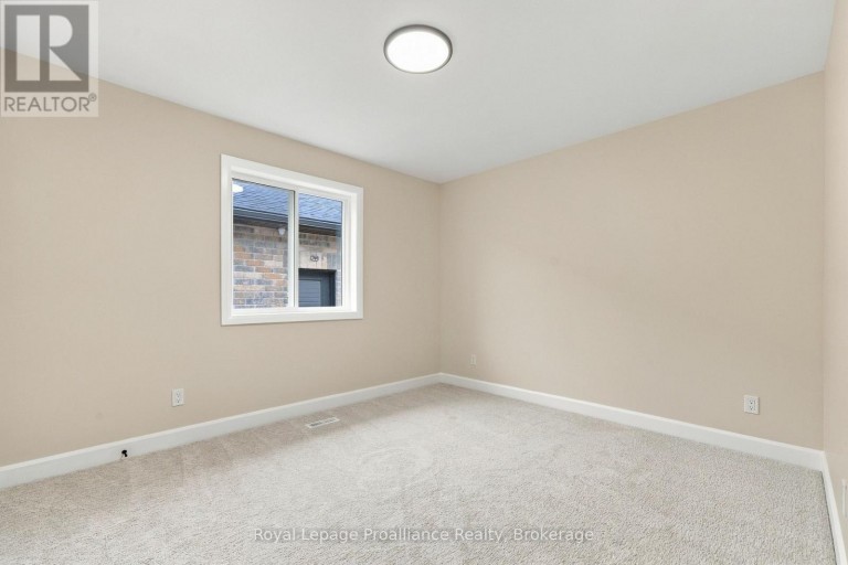 100 HASTINGS PARK DRIVE, Belleville (Belleville Ward), Ontario, K8P0G7