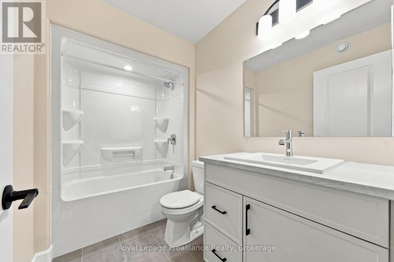 100 HASTINGS PARK DRIVE, Belleville (Belleville Ward), Ontario, K8P0G7