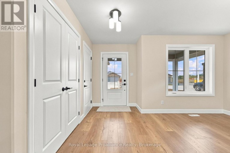 100 HASTINGS PARK DRIVE, Belleville (Belleville Ward), Ontario, K8P0G7