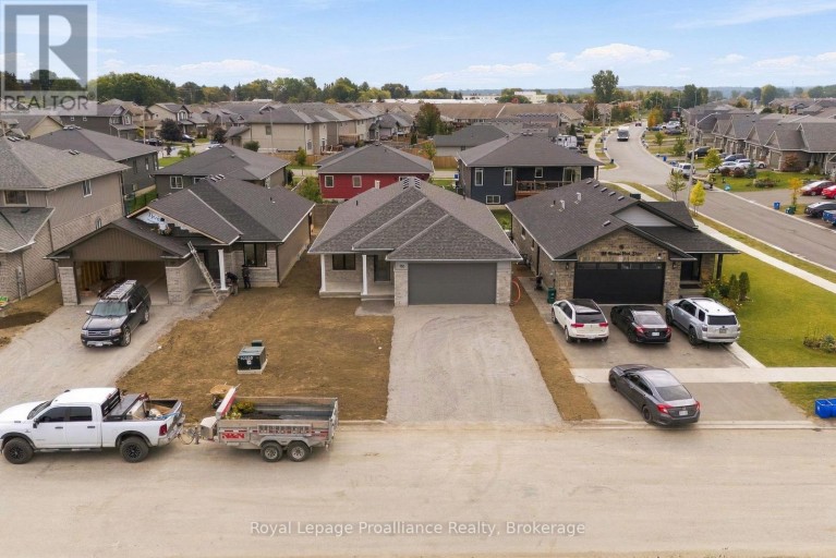 100 HASTINGS PARK DRIVE, Belleville (Belleville Ward), Ontario, K8P0G7
