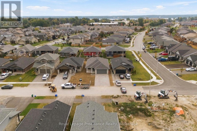 100 HASTINGS PARK DRIVE, Belleville (Belleville Ward), Ontario, K8P0G7