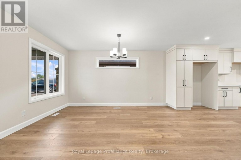 100 HASTINGS PARK DRIVE, Belleville (Belleville Ward), Ontario, K8P0G7